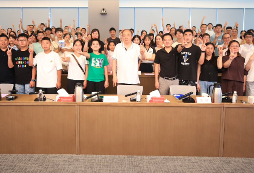 常州制药厂家庭开放日 —— 一场充满欢笑与感动的“探秘”之旅！